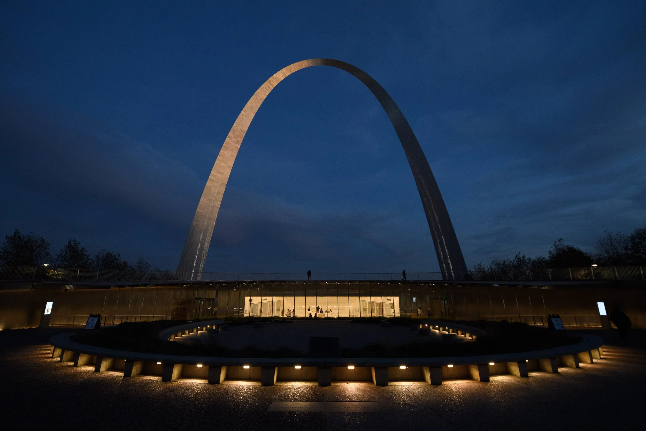 Gateway Arch & Route 66 North 2024 — National Parks at Night
